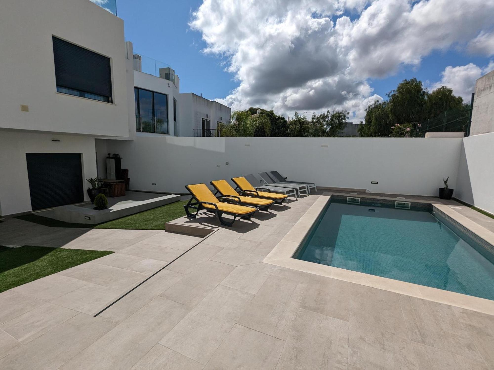 Ria Breez'In By Johnvillas Alvor Luaran gambar